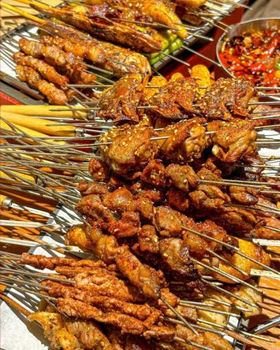 燒烤培訓(xùn)需要多少錢費(fèi)用？飄味緣小吃培訓(xùn)學(xué)校價格合理